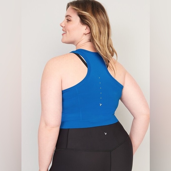 OLD NAVY‎ Seamless Performance Racerback Tank Top in Bluefield - Picture 2 of 8